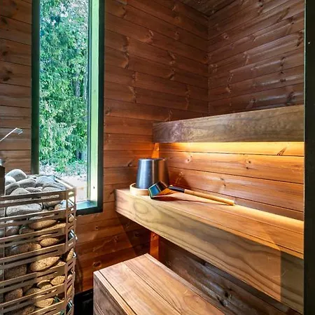 Arctic Nest Forest Hotel